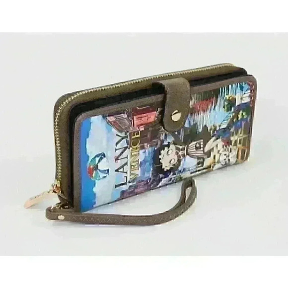 NEW! Betty Boop Women's Lany Vegan Wristlet Wallet - Picture 2 of 5